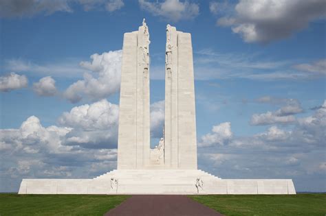 canadian national vimy memorial images.